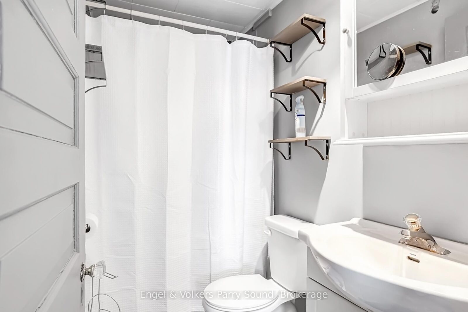 Property Photo: 287 Pine Road ON P0A 1P0