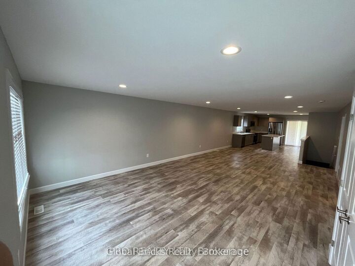 Photo de la propriété: 231 Manning Drive ON N7M 0S5