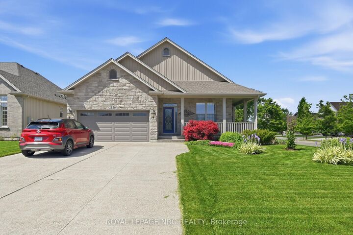 Property Photo: 3930 Village Creek Drive ON L0S 1S0