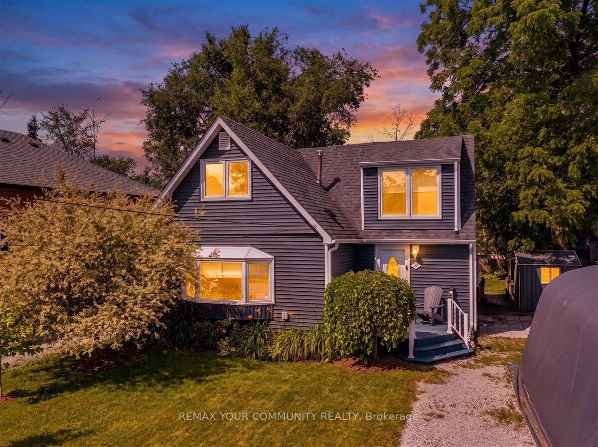 Property Photo: 17 Farley Circle ON L0E 1S0