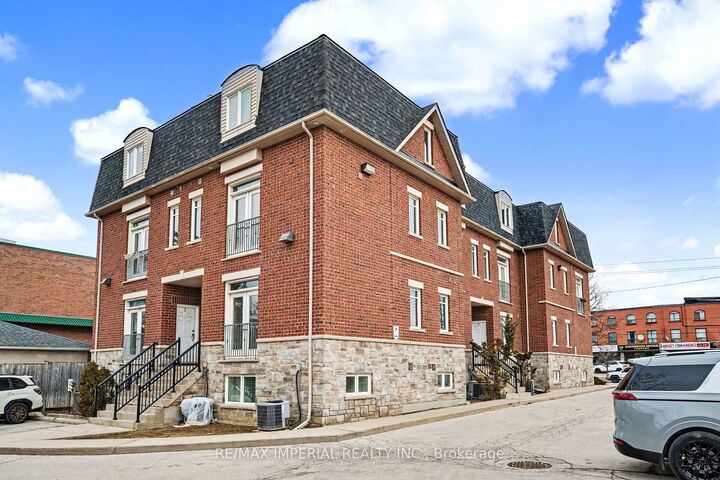 2964 Islington Avenue 2 — photo 1