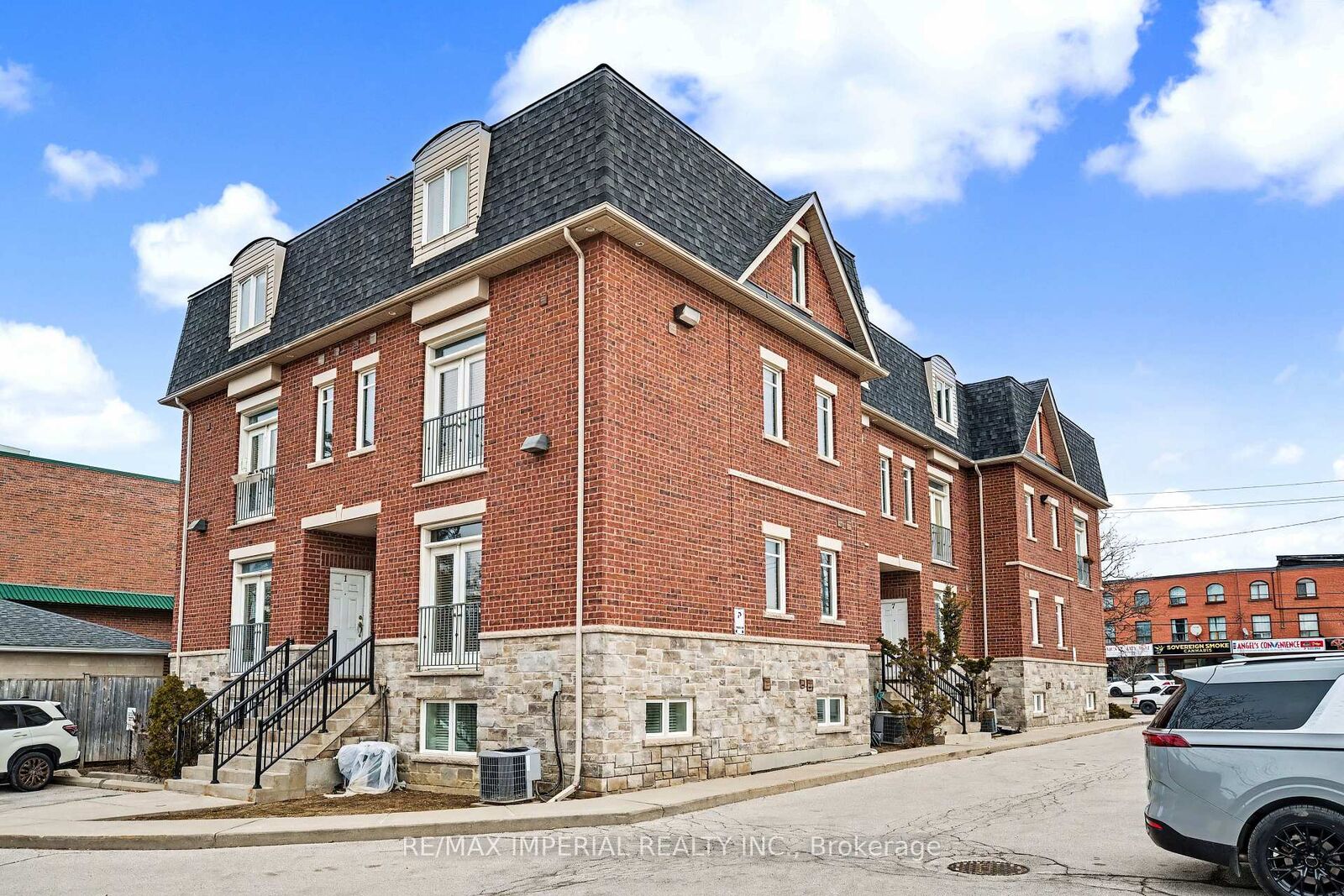 Property Photo:  2964 Islington Avenue 2  ON M9L 2K6 