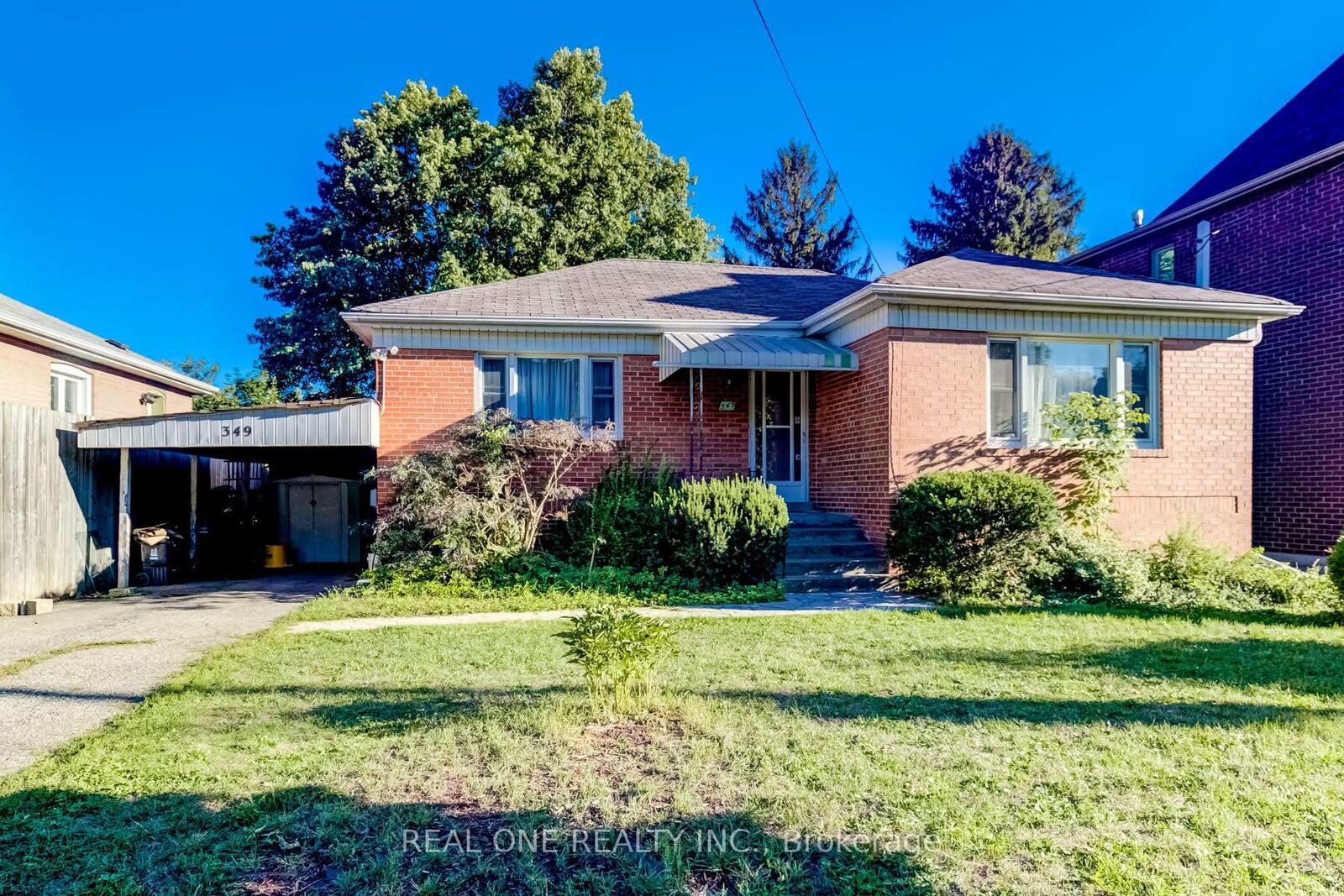 Photo de la propriété:  349 Horsham Avenue  ON M2R 1G8 