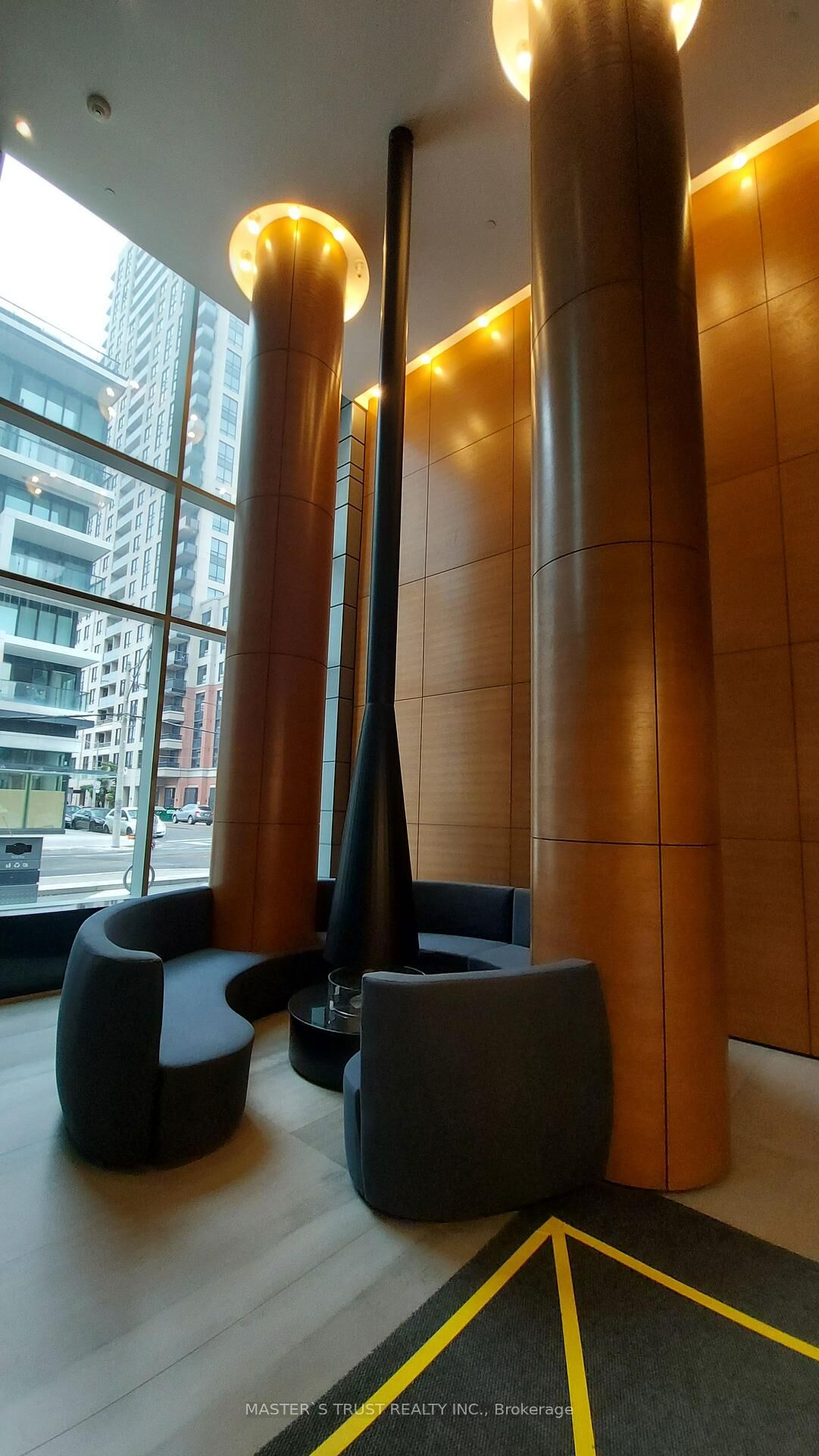 Property Photo:  68 Shuter Street 1106  ON M5B 1B4 