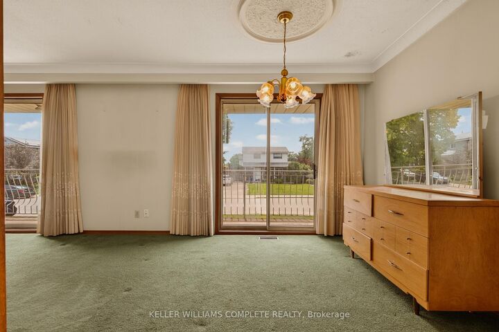 Property Photo:  34 Windrush Crescent  ON L8V 2K8 