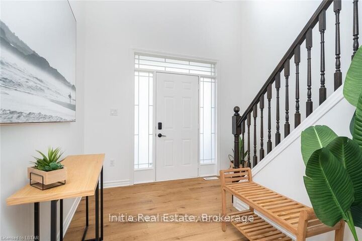 Property Photo: 940 Mapleridge Street ON N6H 0A6
