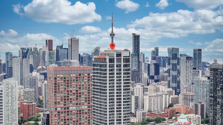 Property Photo: 395 Bloor Street E 5502 ON M4W 1H7