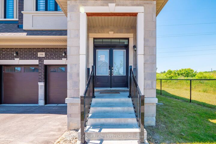Photo de la propriété: 598 Kleinburg Summit Way ON L4H 3N5