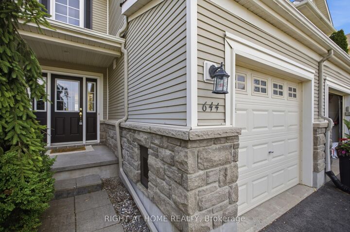 Property Photo:  644 Kilbirnie Drive  ON K2J 0G8 