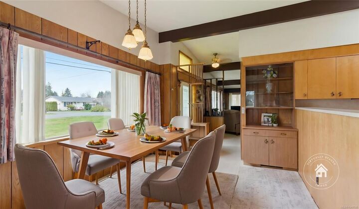 Property Photo:  559 Johnstone Rd  BC V9P 2A5 