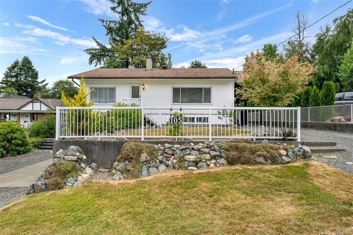 105 Cowichan Ave — photo 1