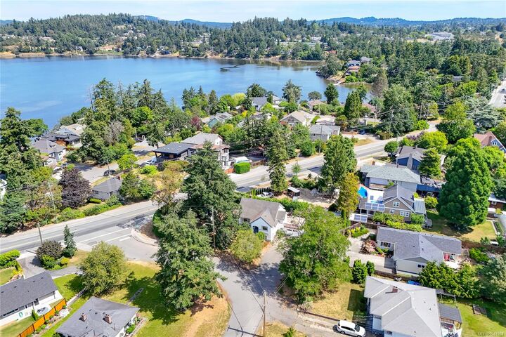 Property Photo:  2875 Rockwell Ave  BC V9A 2M8 
