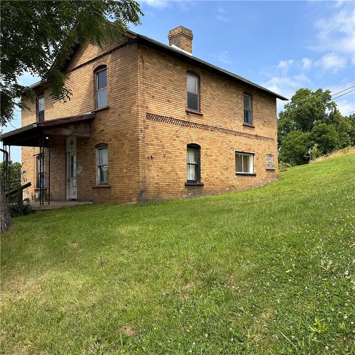 Property Photo: 500 4th St PA 15345