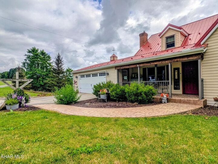 Property Photo: 7475 Lincoln Highway PA 15522