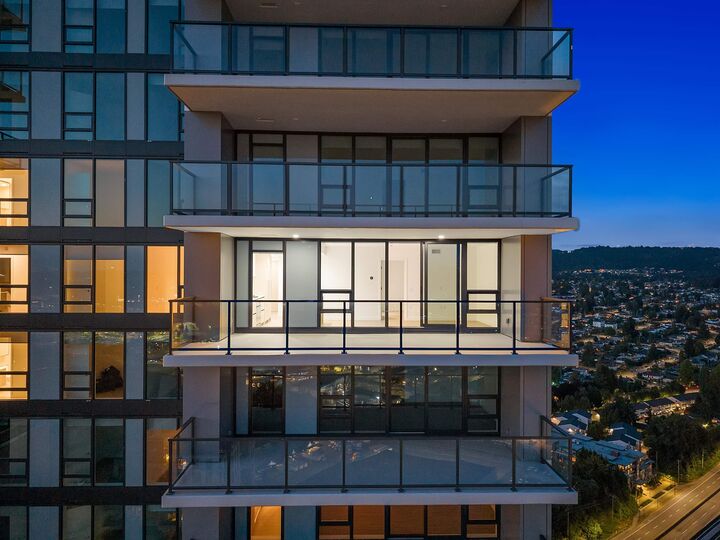 Property Photo:  2135 Springer Avenue 3705  BC V5B 2Z6 
