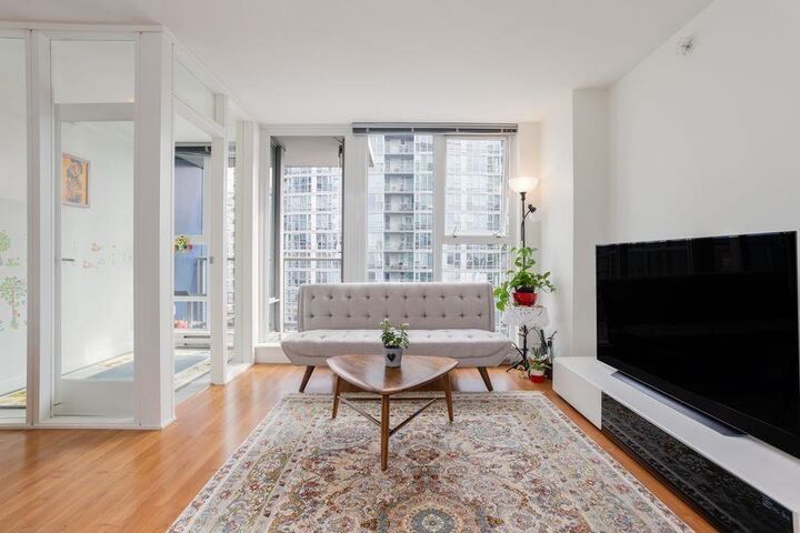 Property Photo:  111 W Georgia Street 3107  BC V6B 1T8 