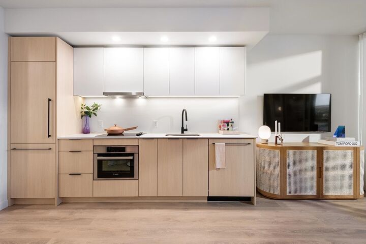 Property Photo:  13738 Central Avenue 606  BC V3T 0X5 