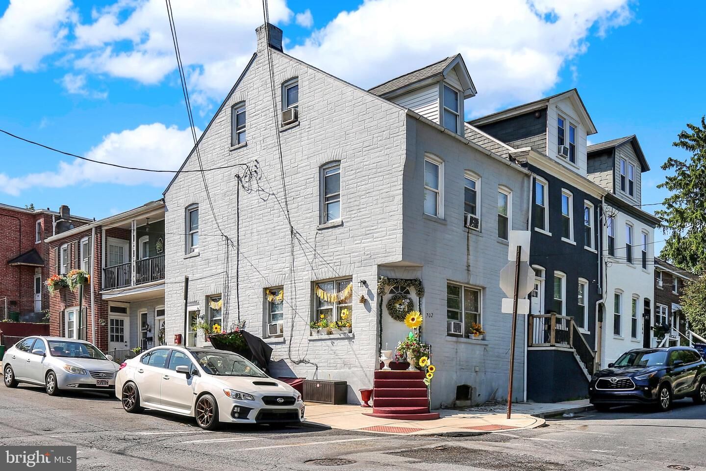 Property Photo: 702 Poplar Street PA 17603