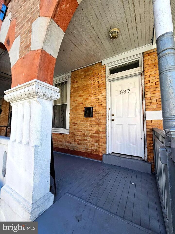 Property Photo:  837 E State Street  NJ 08609 