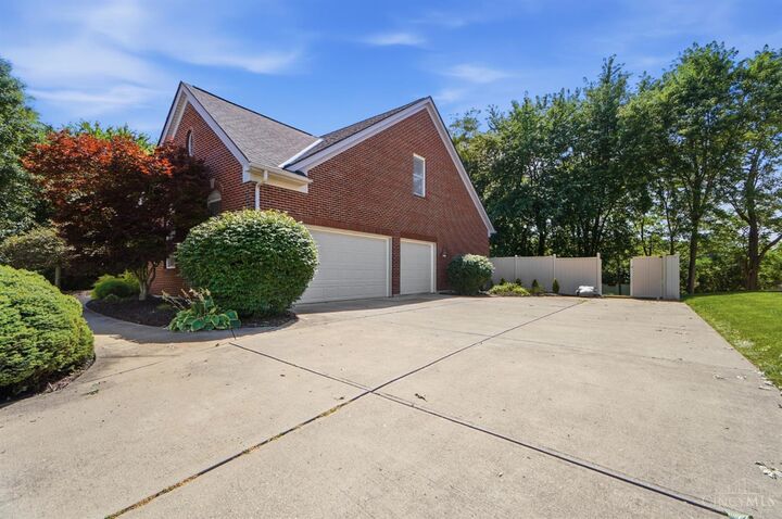 Property Photo:  2820 Arbor Pointe Drive  OH 45042 