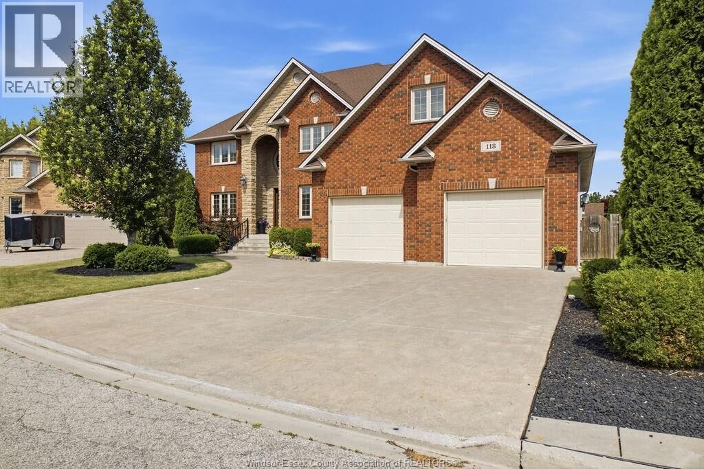 Property Photo:  118 Remo  ON N8L 0Z3 