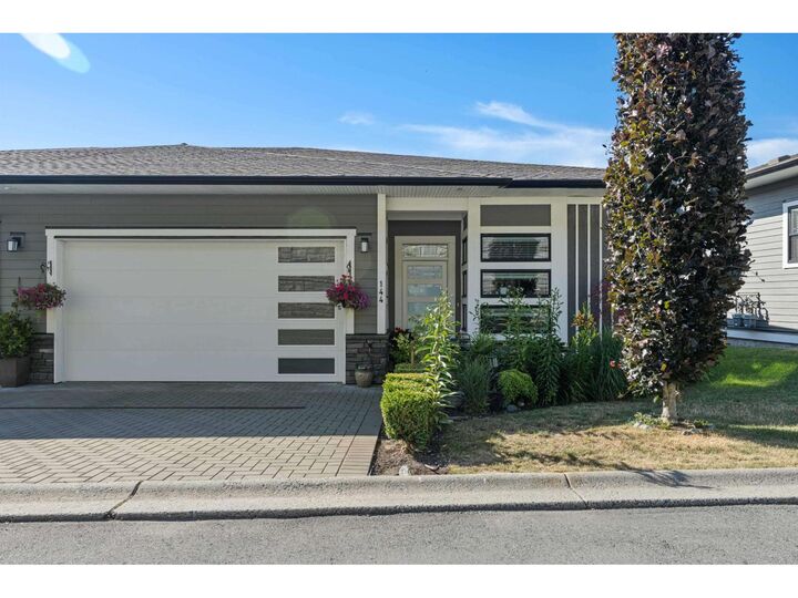 51096 Falls Court 144 — photo 1