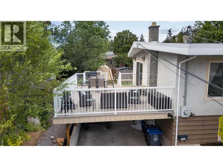 Property Photo: 162 Woodlands Place BC V2A 3B2