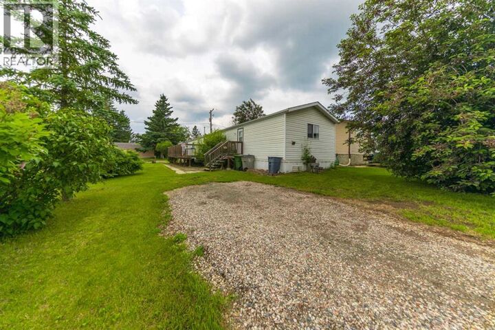 Property Photo: 210 1 Street East SK S0M 1H0