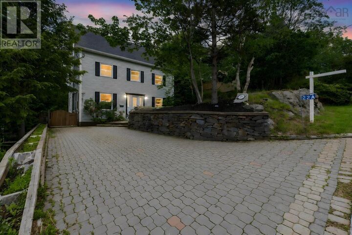 22 Wedgewood Avenue — photo 1