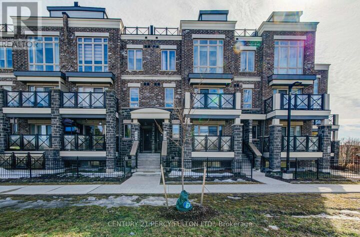 Property Photo: 10 Westmeath Lane 2209 ON L6B 1N5