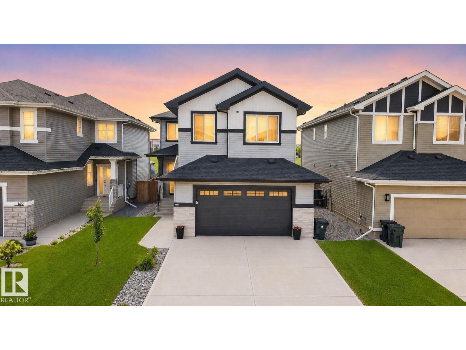 Property Photo: 147 Henderson Li AB T7X 0R8