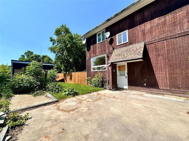 Property Photo: 53 Hone Street MB R9A 1V1