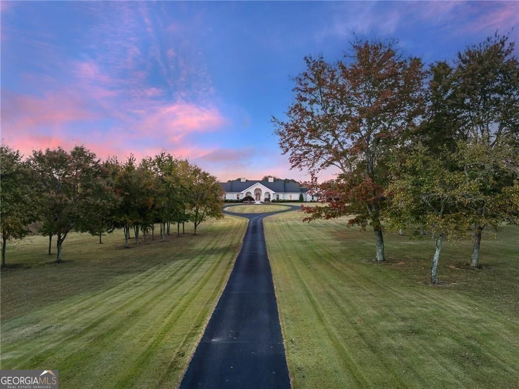 Property Photo: 1892 Blacks Mill Road GA 30534