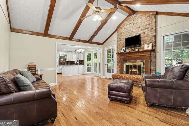 Property Photo:  410 Saddle Lake Drive  GA 30076 