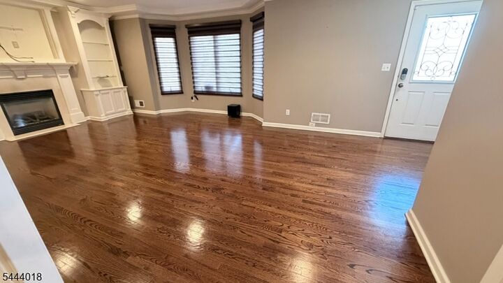 Property Photo:  35 Orchard St  NJ 07407 