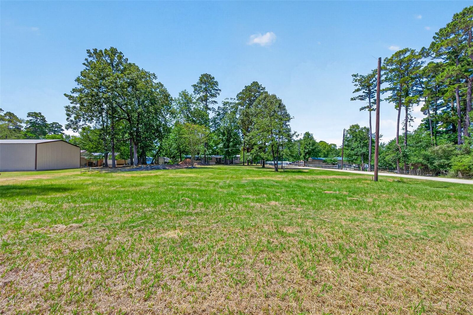 Property Photo: 180 Holly Trail TX 75862