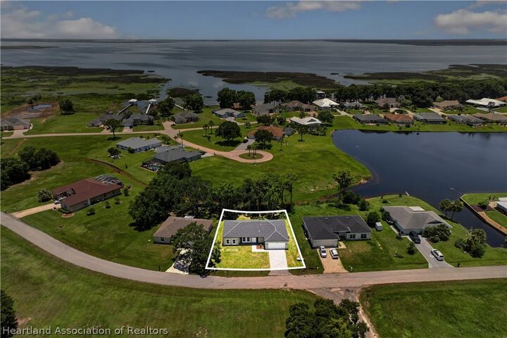 Property Photo: 6108 Aquavista Drive FL 33876