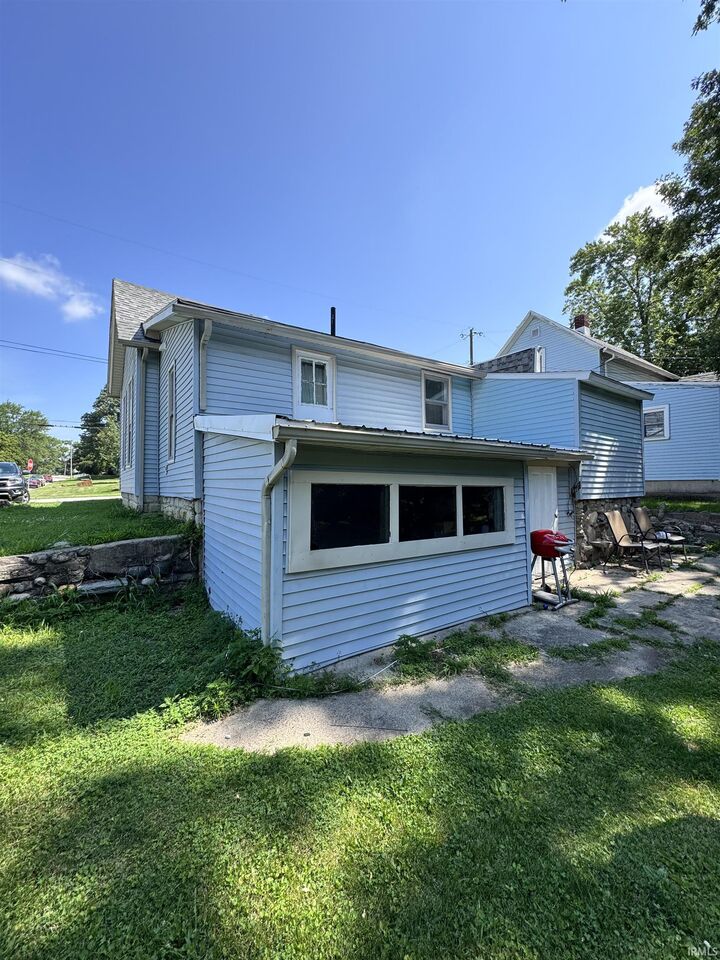 Property Photo:  807 Kintz Street  IN 46750-1541 
