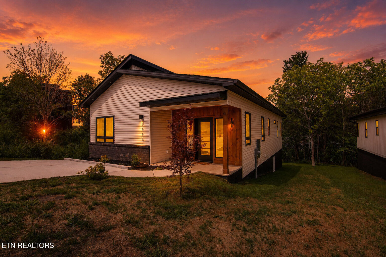 Property Photo:  2325 Rock Gardens Drive  TN 37876 