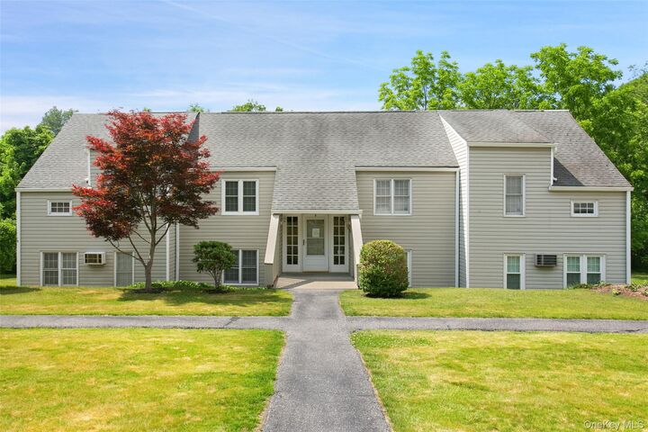Property Photo: 502 Holly Stream Court NY 10509