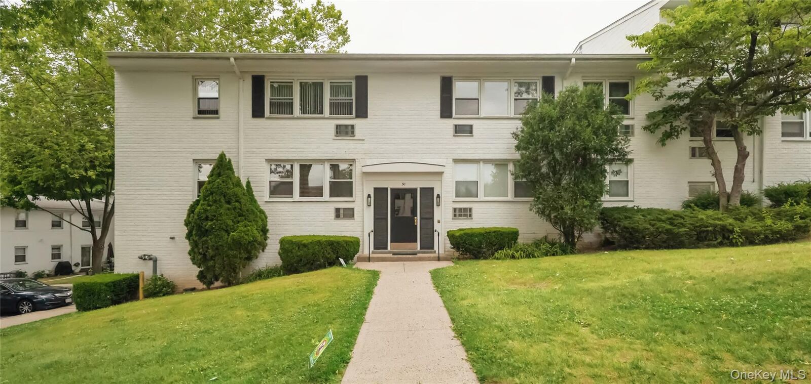 Property Photo:  90 Avon Circle D  NY 10573 