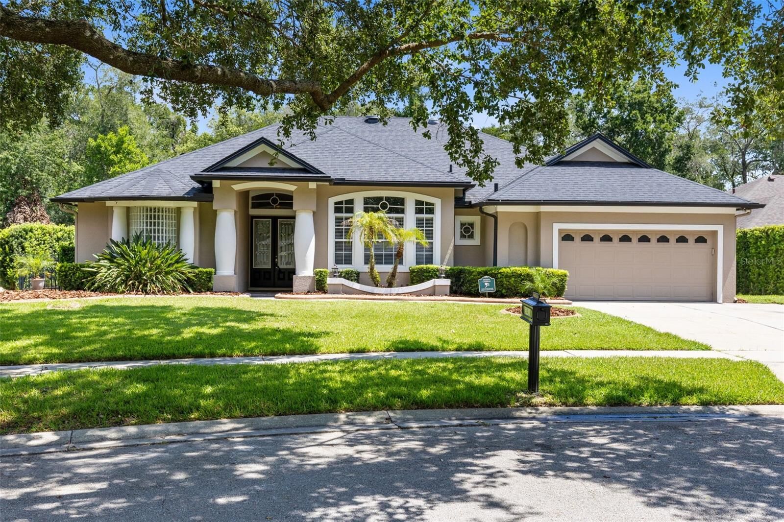 Property Photo: 341 Veracliff Court FL 32765