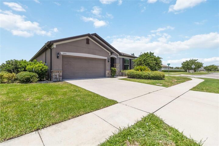 Property Photo: 3900 Baja Drive FL 34772
