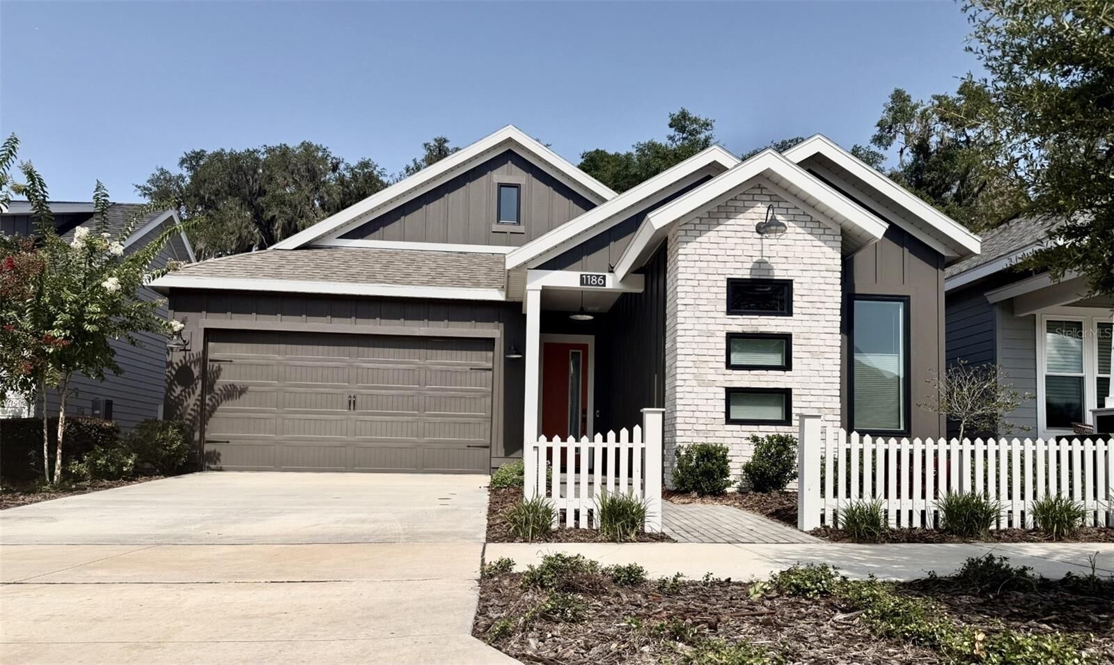 Property Photo:  1186 NW 132nd Boulevard  FL 32669 