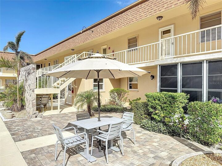Property Photo: 210 Park Boulevard N 129 FL 34285