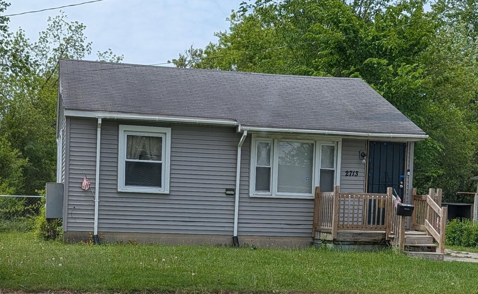 Property Photo: 2713 Beechwood Avenue MI 48601