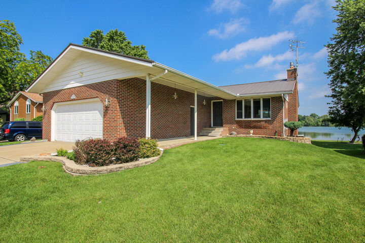 Property Photo: 13408 Pleasant View Road MI 49093
