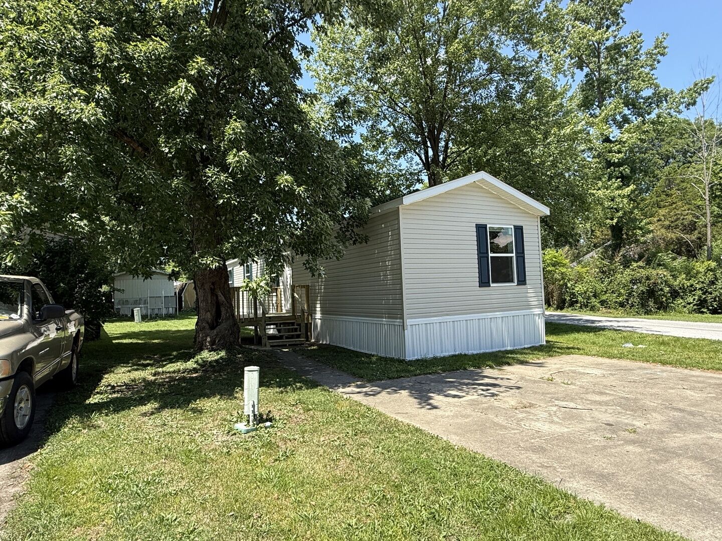 Property Photo:  3 Franklin Lane  IL 62901 