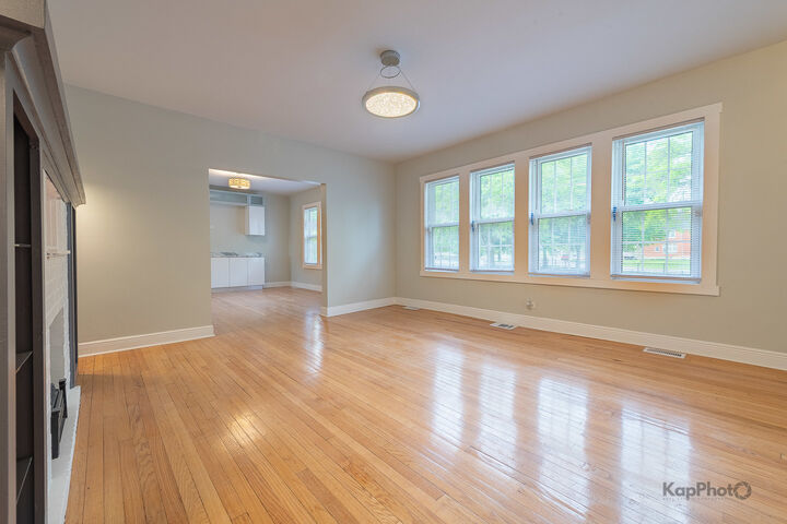 Property Photo: 7727 S Stewart Avenue IL 60620
