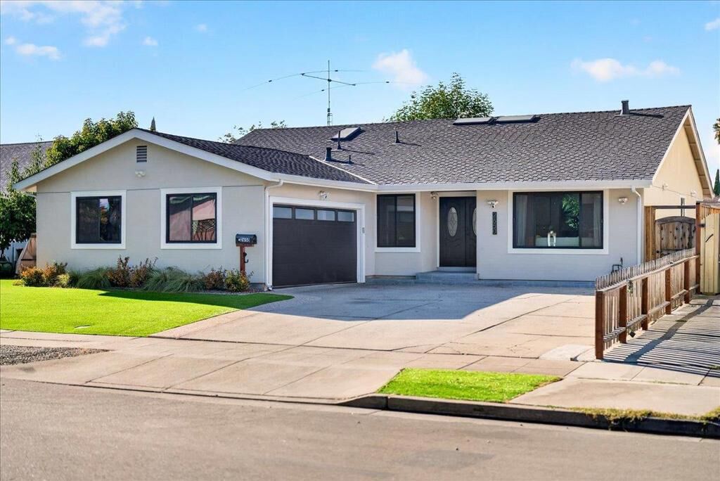 Property Photo:  2650 Taffy Drive  CA 95148 